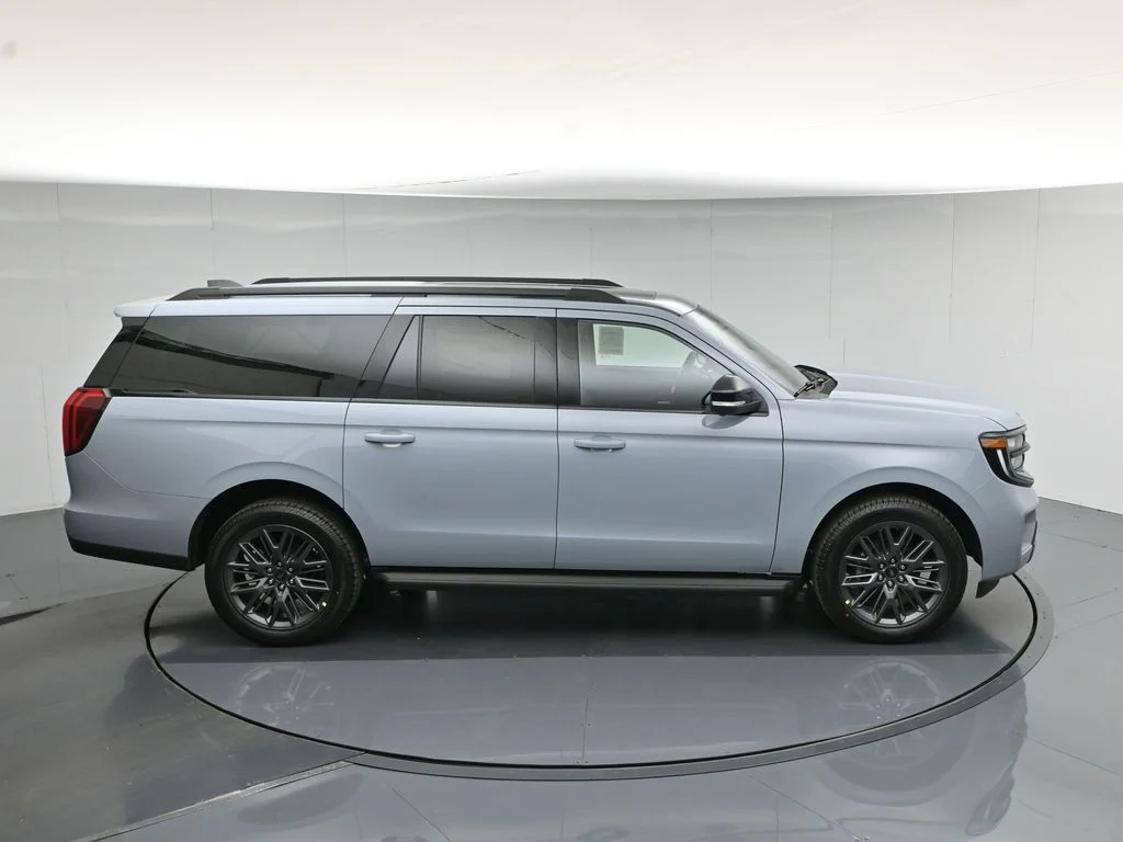 New 2026 Glacier Gray Metallic Tri-Coat Ford Platinum image 42
