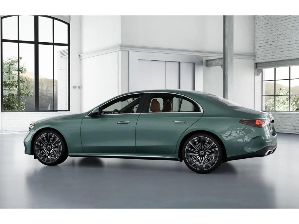 2026 Mercedes-Benz E-Class E450 - Photo 31