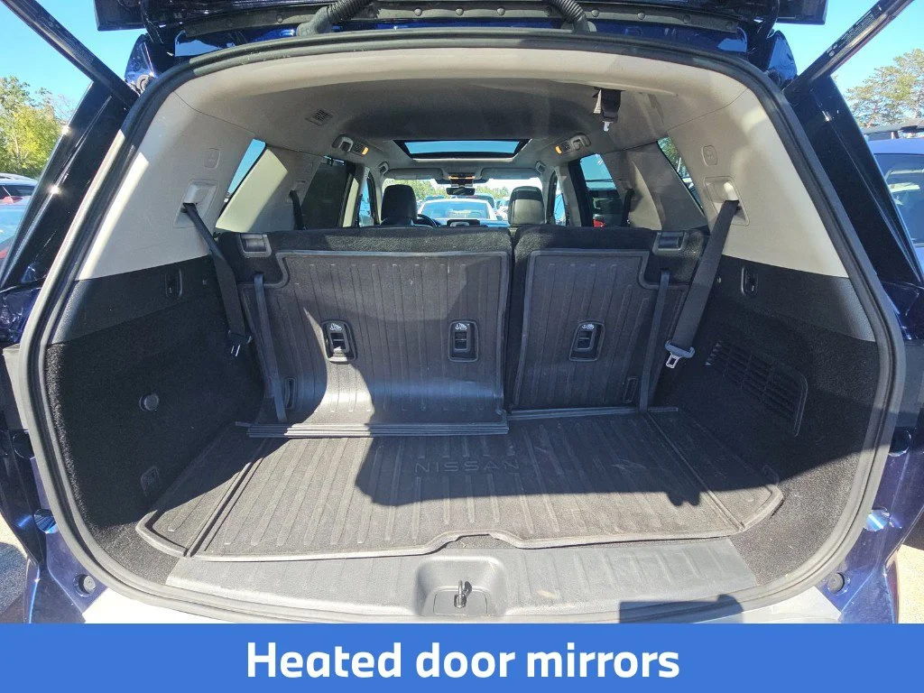 Used 2023 Blue Nissan Platinum image 32