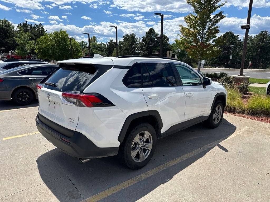 Used 2025 White Toyota XLE image 3
