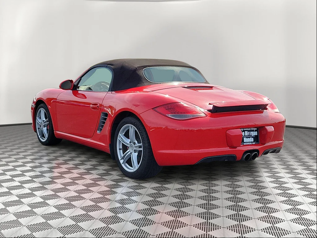 Used 2009 Guards Red PORSCHE S image 3