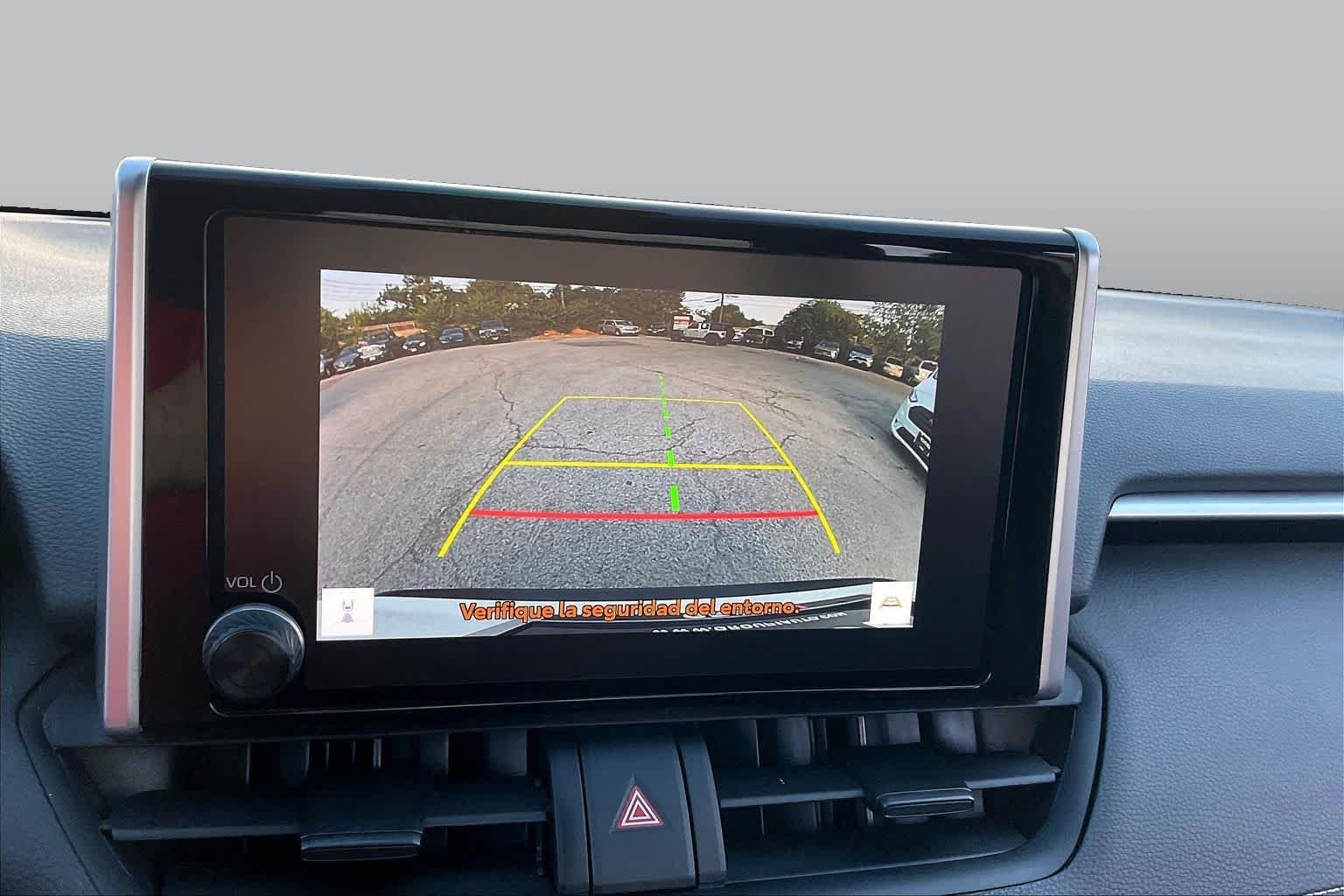 Used 2025 Ice Cap Toyota XLE image 26