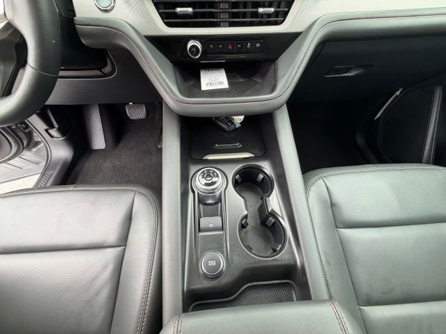 Used 2025 Gray Ford Active image 30