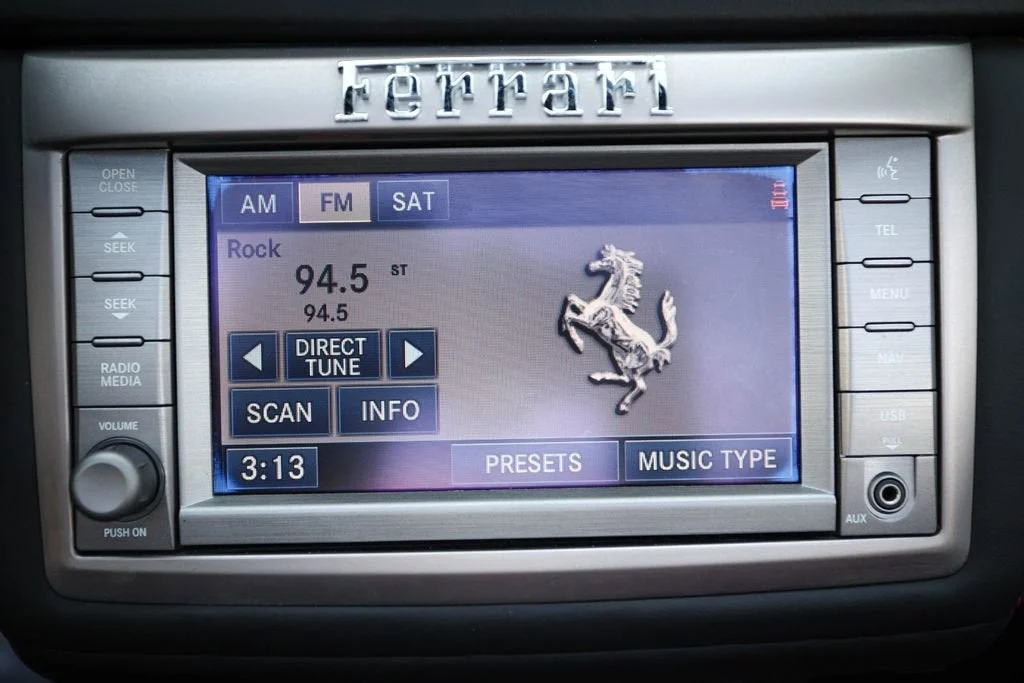 Used 2011 Nero Daytona Ferrari Base image 37