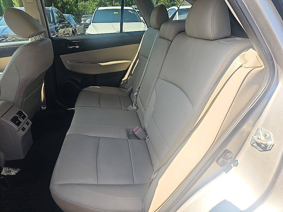 Used 2017 Tungsten Metallic Subaru Limited image 31