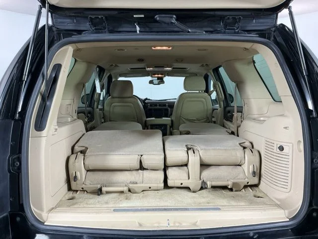 Used 2007 Onyx Black GMC Denali image 24