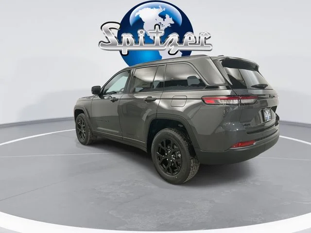 New 2026 Baltic Gray Metallic Clear-Coat Exterior Paint Jeep Laredo Altitude image 7