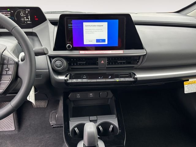 2026 Toyota Prius LE - Photo 11