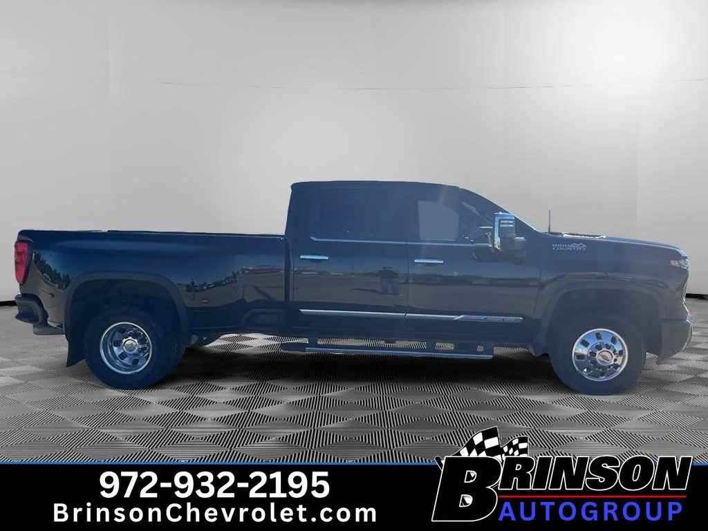Used 2024 Black Chevrolet High Country image 6