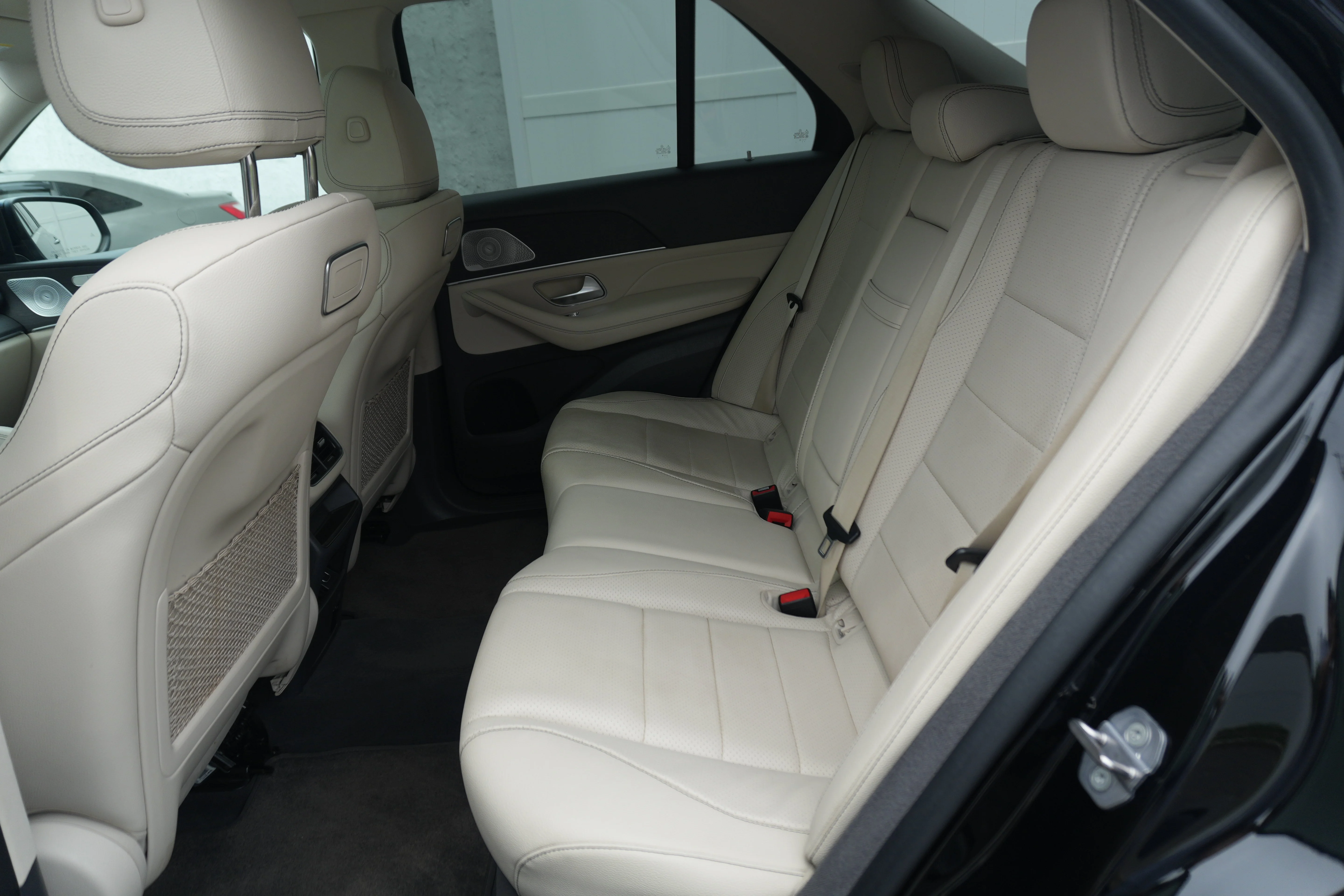 Used 2020 Black Mercedes-Benz GLE 350 image 25