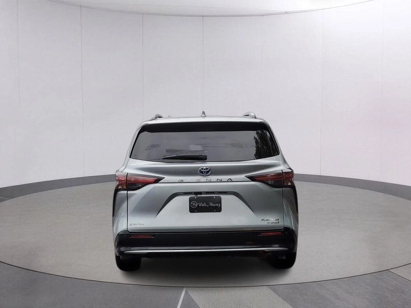 Used 2021 Celestial Silver Metallic Toyota Platinum 7-Passenger image 4
