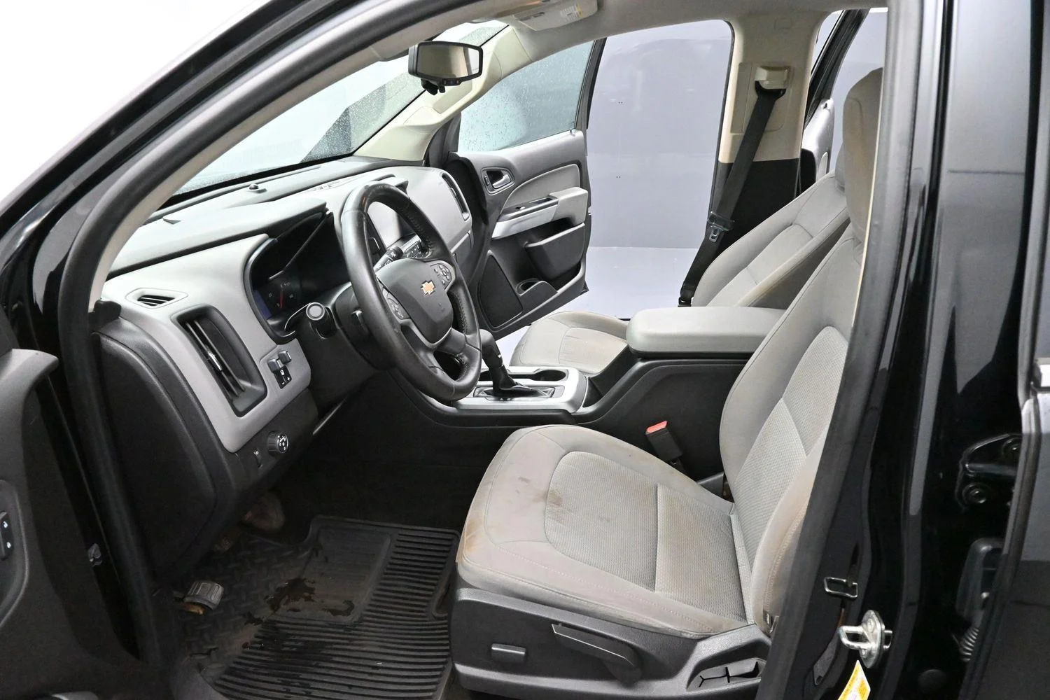 Used 2016 Black Chevrolet 2WD LT image 12