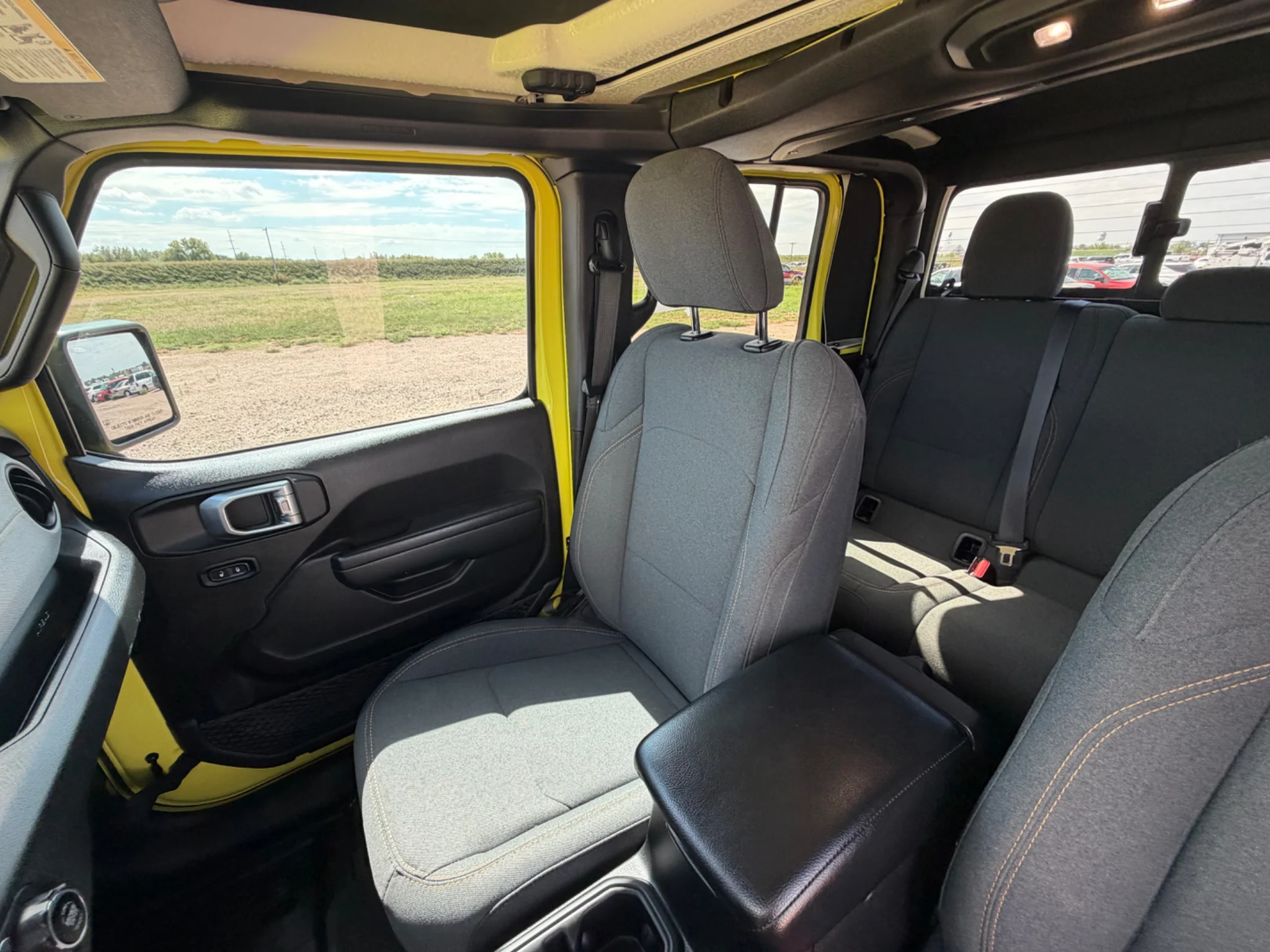 Used 2024 High Velocity Clearcoat Jeep Sport S image 12