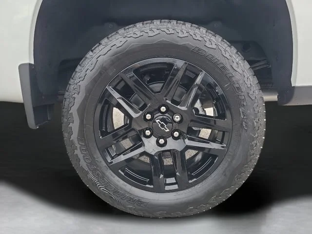 New 2026 Summit White Chevrolet LT Trail Boss image 36