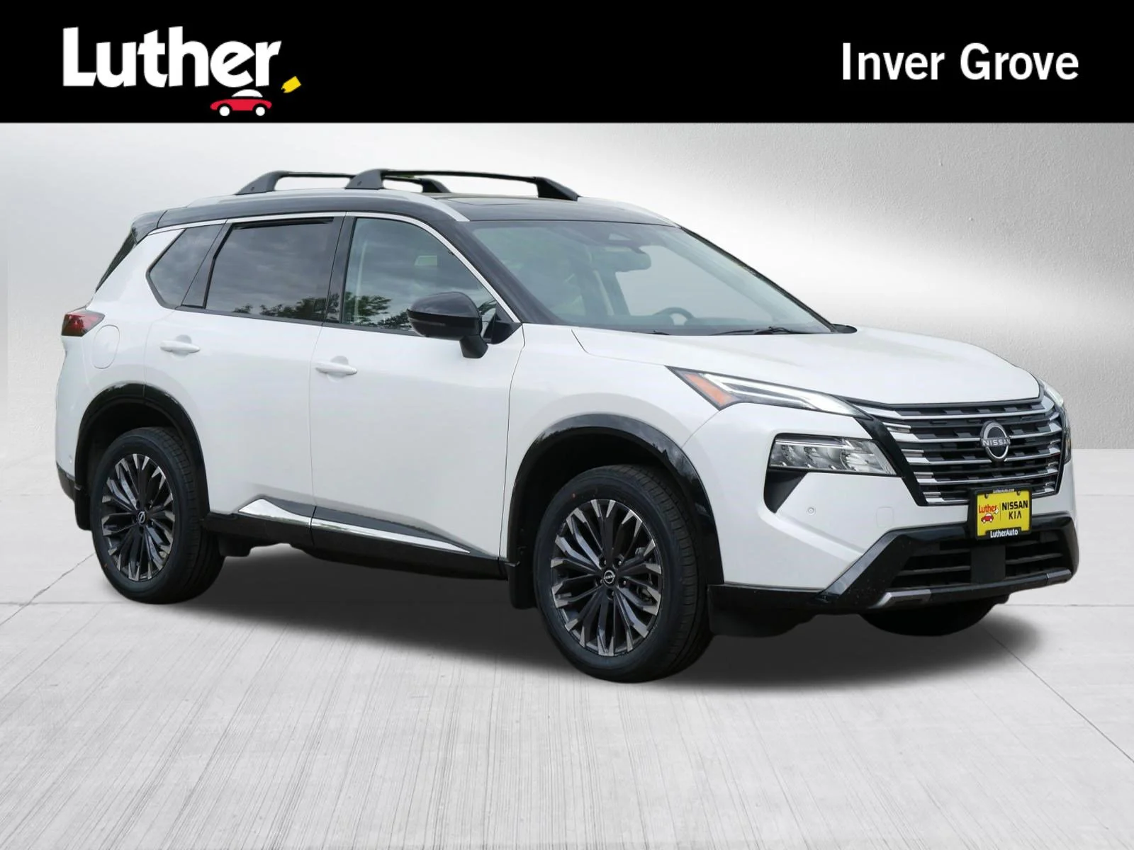 2025 Nissan Rogue Platinum AWD's photo
