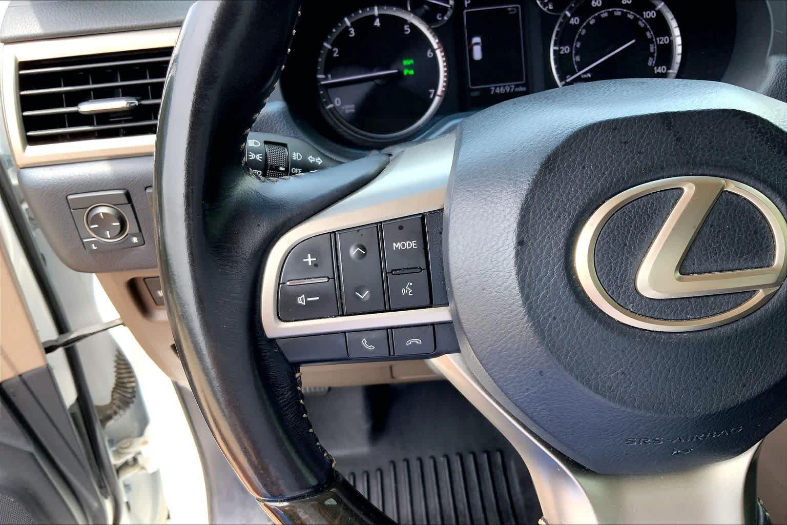 Used 2020 Starfire Pearl Lexus Premium image 44