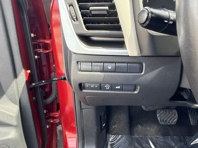 Used 2025 Red Nissan SV image 27