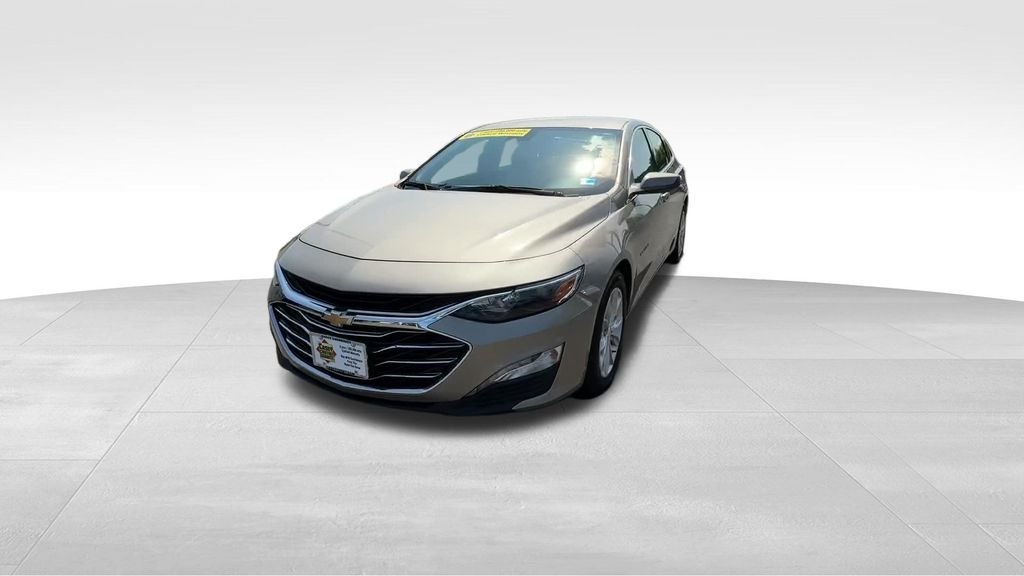 Used 2024 Gray Chevrolet LT image 3