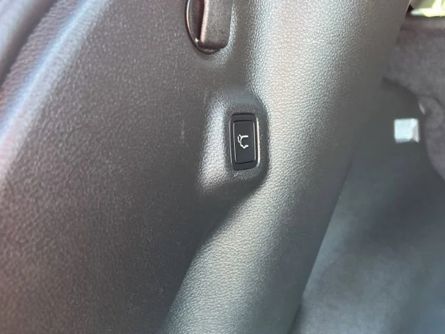 Used 2024 None Jeep Limited image 12