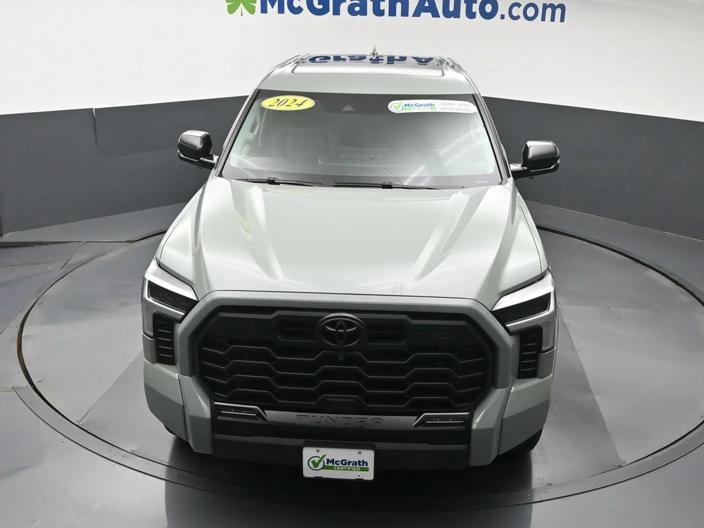Used 2024  Toyota Limited image 29