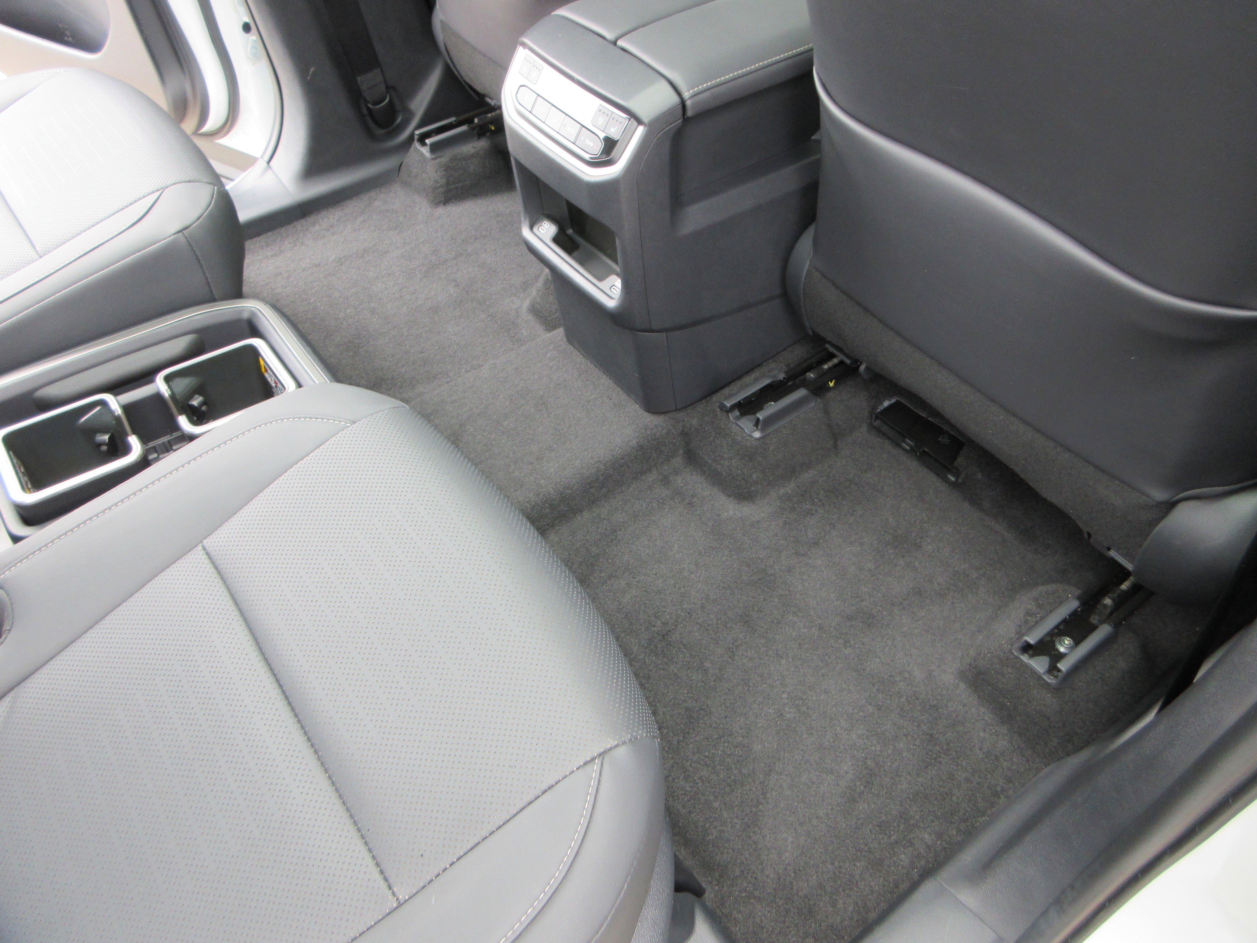 Used 2026 Wind Chill Pearl Lexus 350 Premium image 23