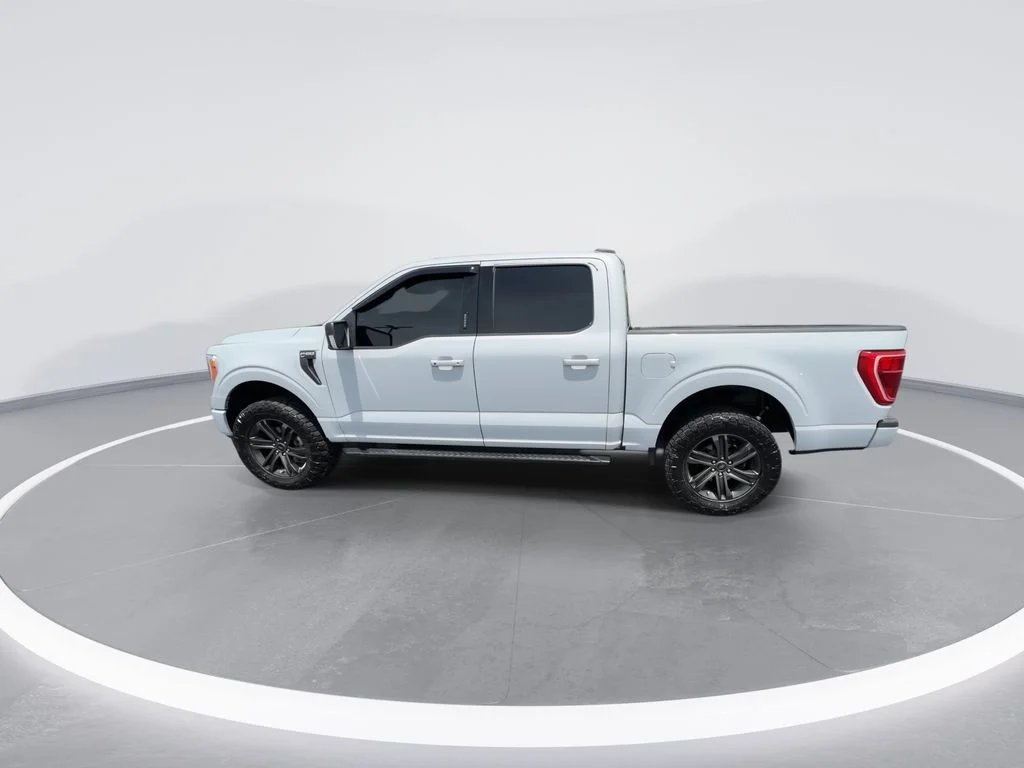 Used 2022 White Ford XLT image 7