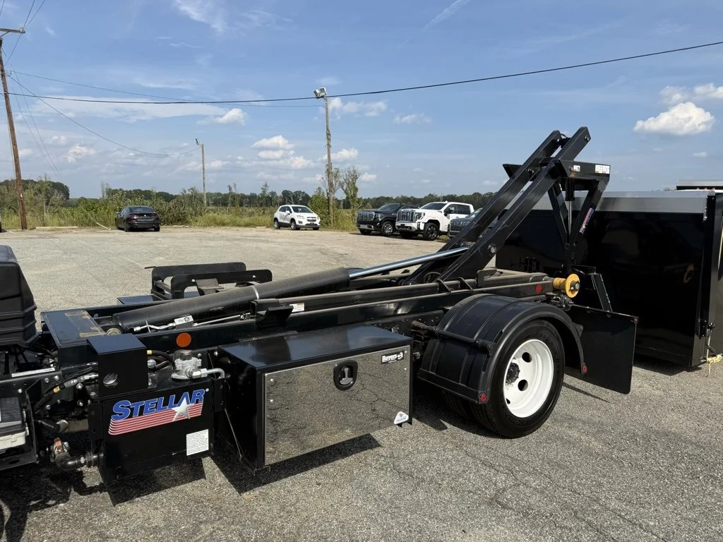 Used 2024 Arc White Chevrolet 1WT image 30