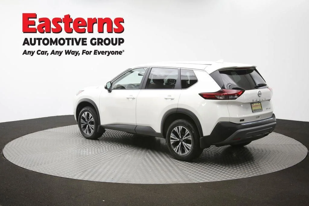 Used 2023 White Nissan SV image 65