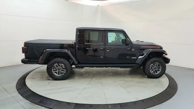 New 2026 Black Clearcoat Jeep Mojave X image 11