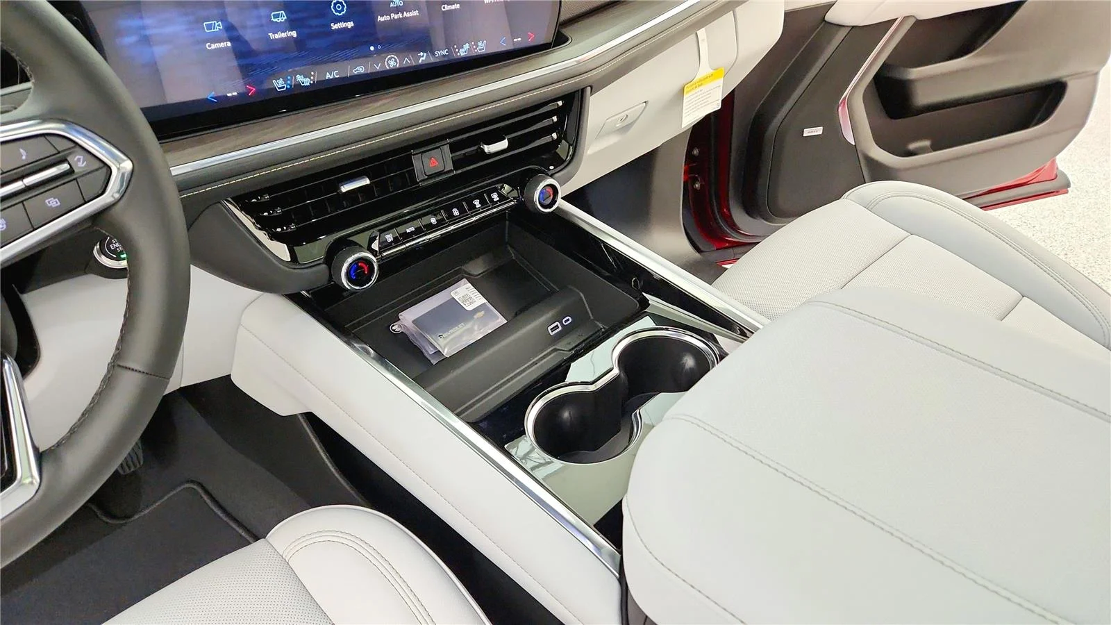 2026 Chevrolet Suburban Premier - Photo 35