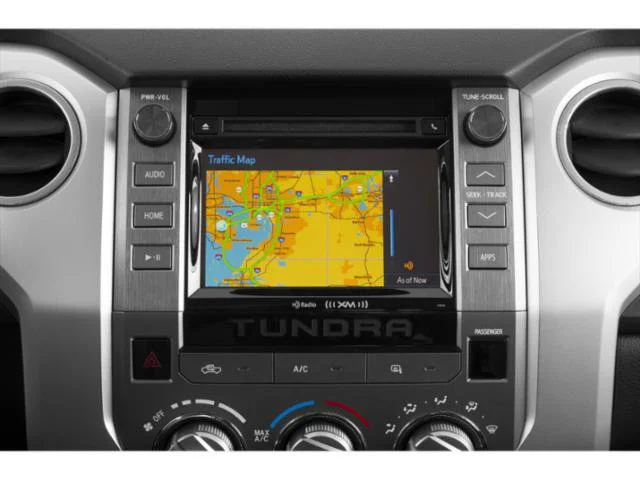 Used 2015  Toyota  image 17