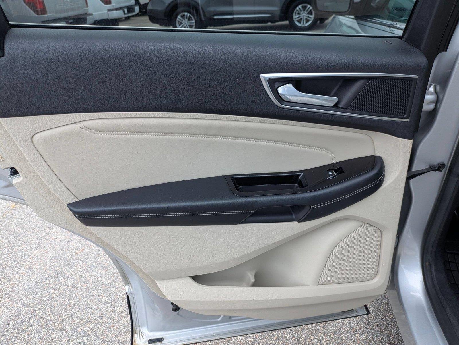 Used 2015 Ingot Silver Metallic FORD  image 25
