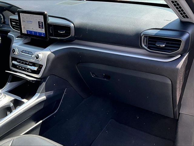 Used 2024 Silver Ford XLT image 17
