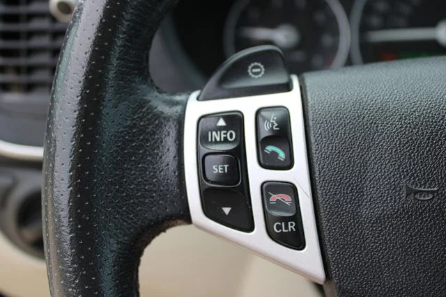 Used 2011 Black Saab Turbo4 image 5