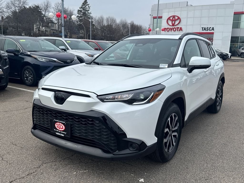 View vehicle photo 3