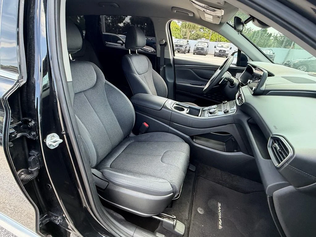 Used 2022 Black Hyundai SEL image 18