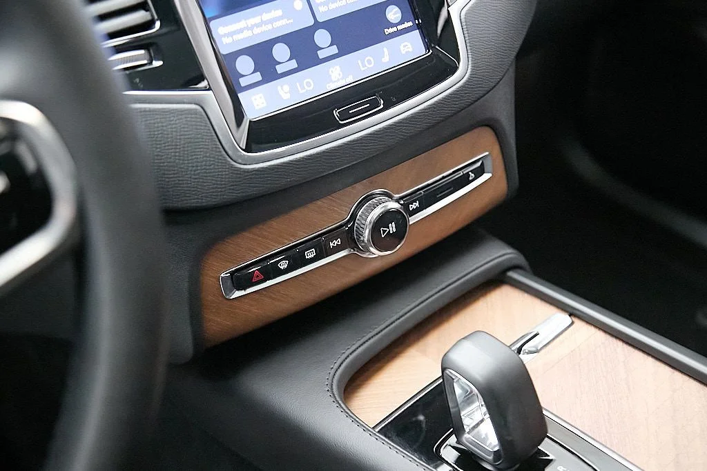 Certified Used 2024 Platinum Grey Volvo Plus image 15