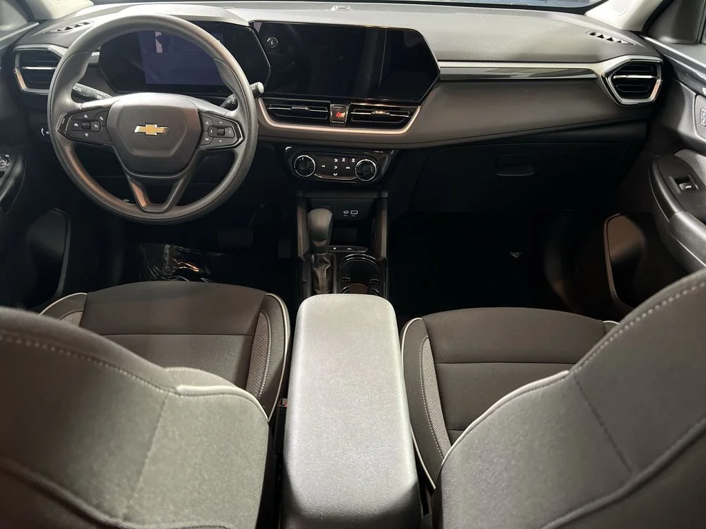 Used 2024 Gray Chevrolet LT image 21