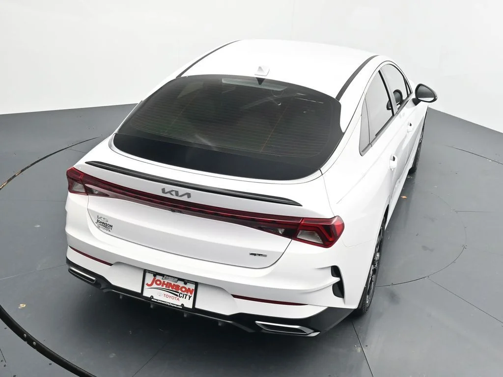 Used 2023 White Kia GT-Line image 28