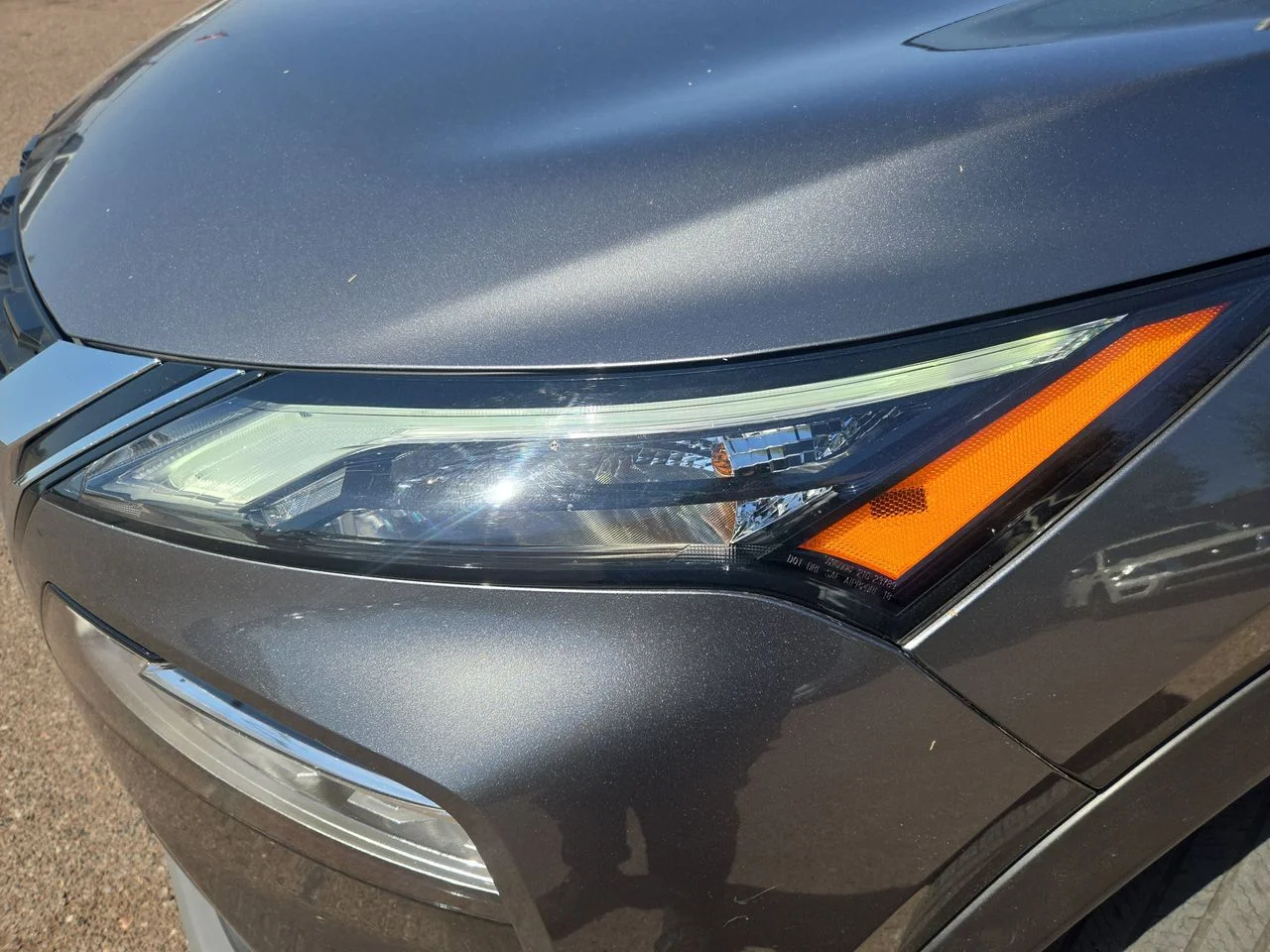 Used 2023 Gun Metallic Nissan SV image 16