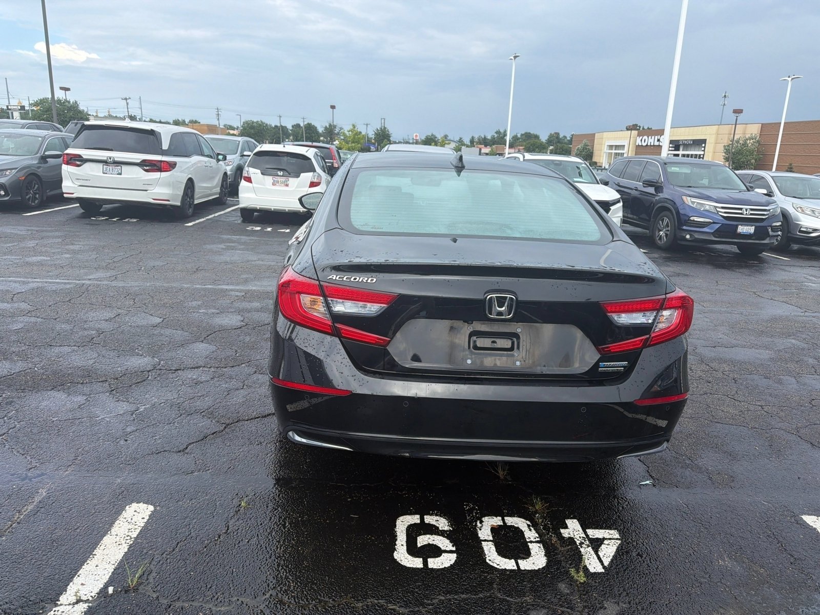 Used 2019 Crystal Black Pearl Honda Touring image 14