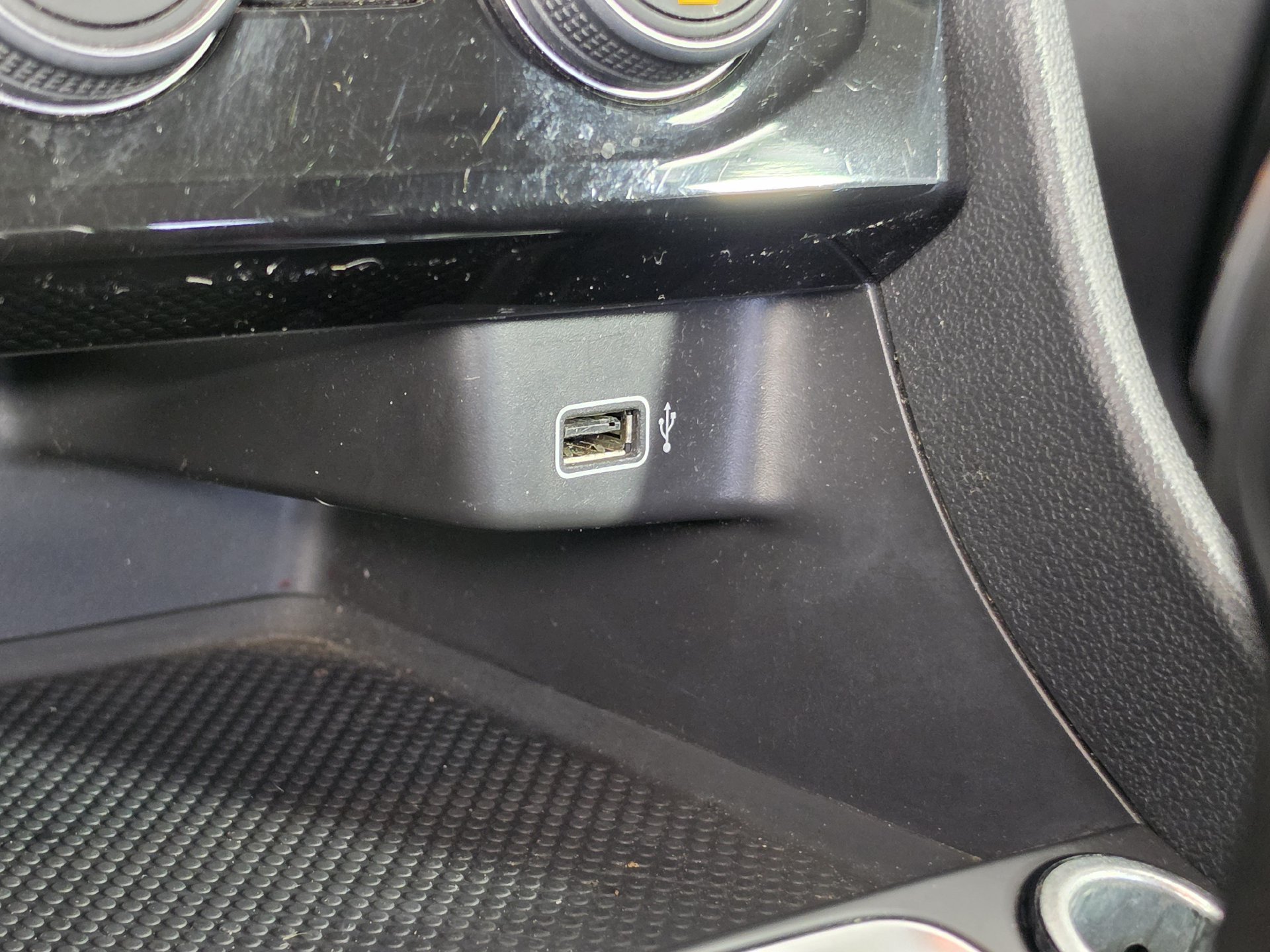 2019 Volkswagen Jetta SE - Photo 18