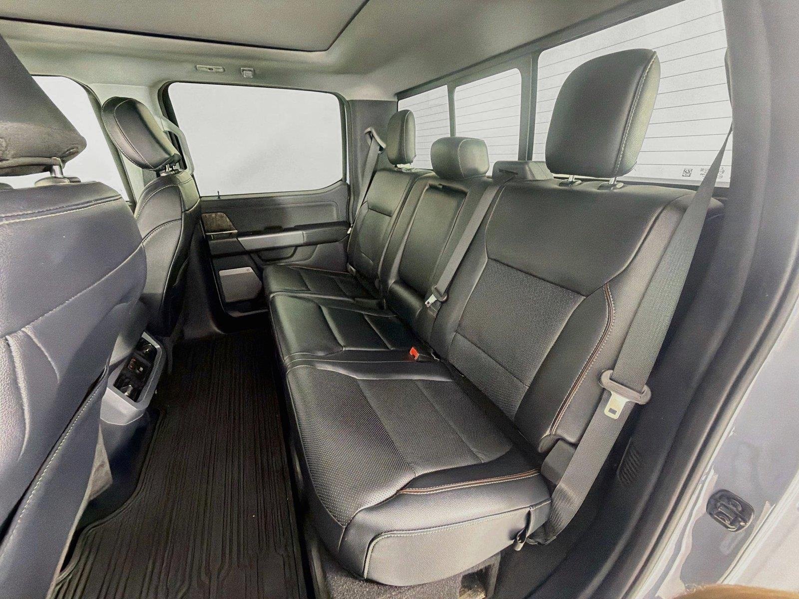 Used 2024 Glacier Gray Metallic Tri-Coat Ford LARIAT image 22