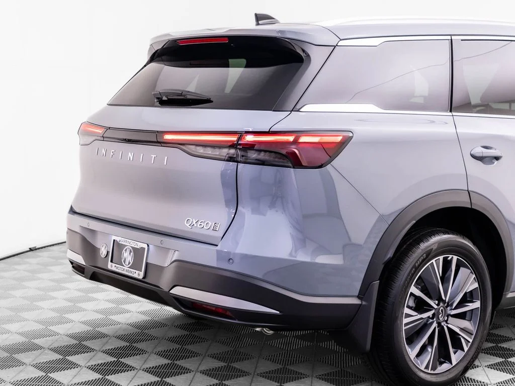 New 2026 HARBOR GRAY INFINITI Luxe AWD image 37
