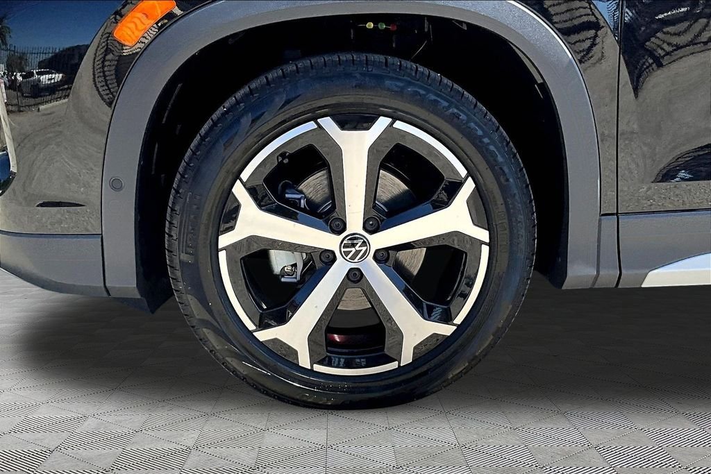 New 2026 Black Volkswagen 2.0T SE image 31