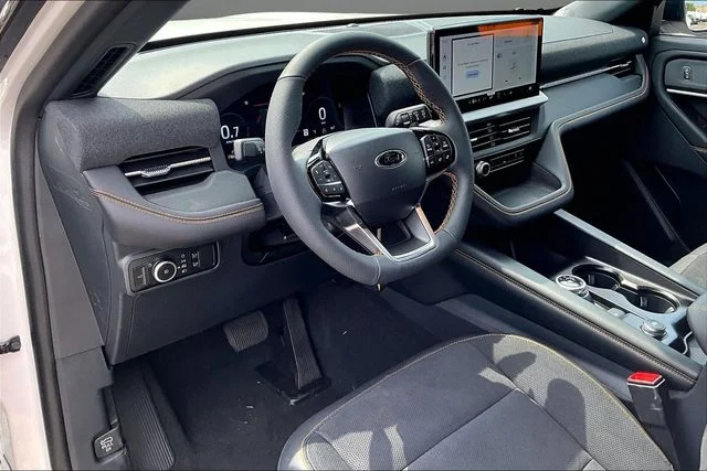 New 2026 Star White Metallic Tri-Coat Ford Tremor® image 7