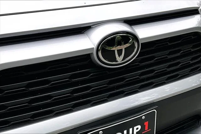 Certified Used 2025 SILVER SKY METALLIC Toyota  image 30