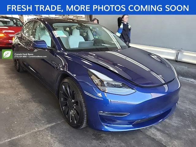 2023 Tesla Model 3 Performance's photo