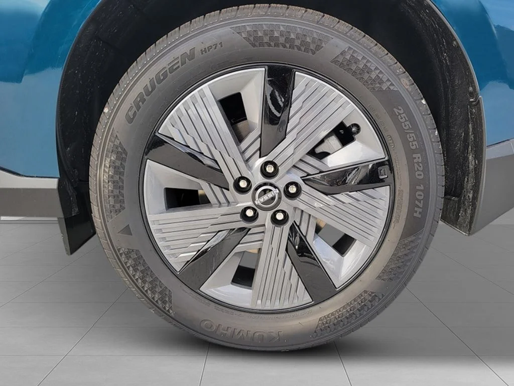 New 2026 Blue Nissan SL image 13