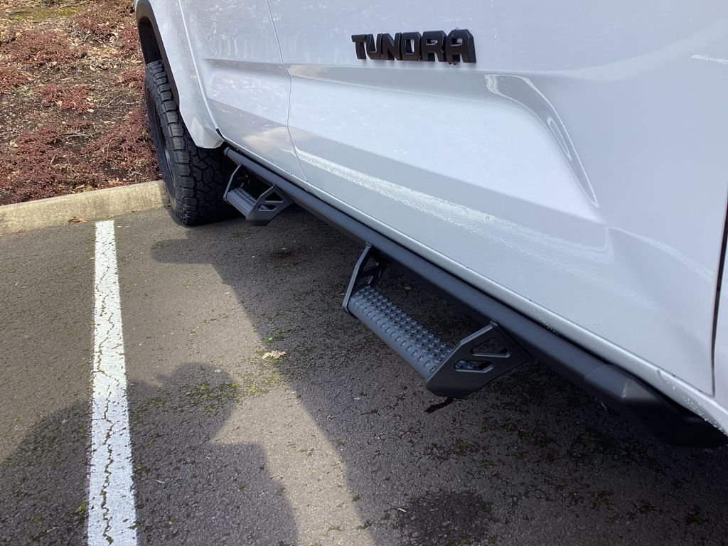 2025 Toyota Tundra SR5 - Photo 13